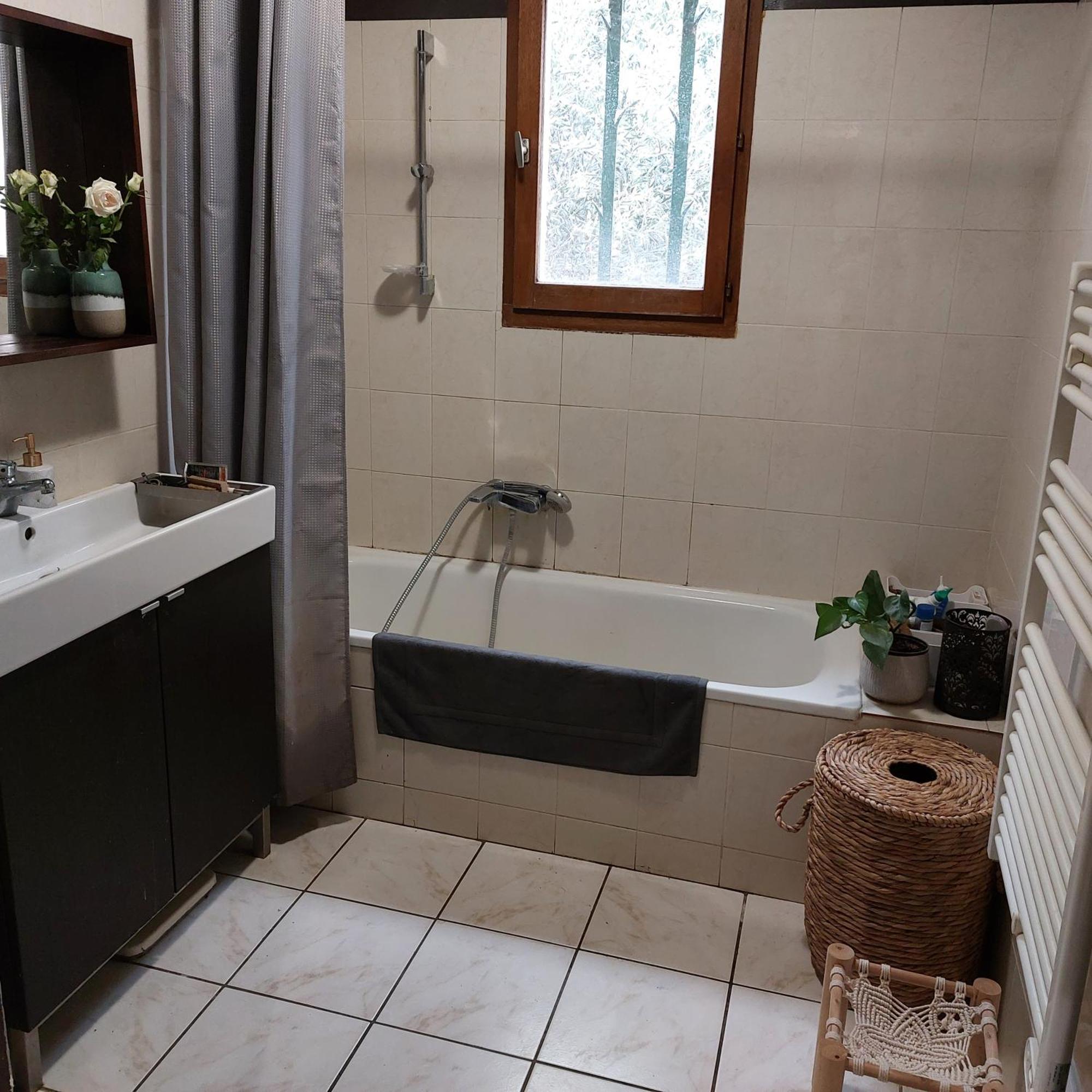 Villa 80 M2 Jardin Terrasse 3 Chambres Provence Volx Esterno foto